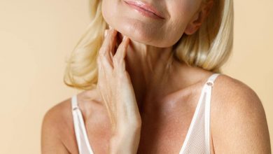Causas e tratamentos do envelhecimento do pescoço