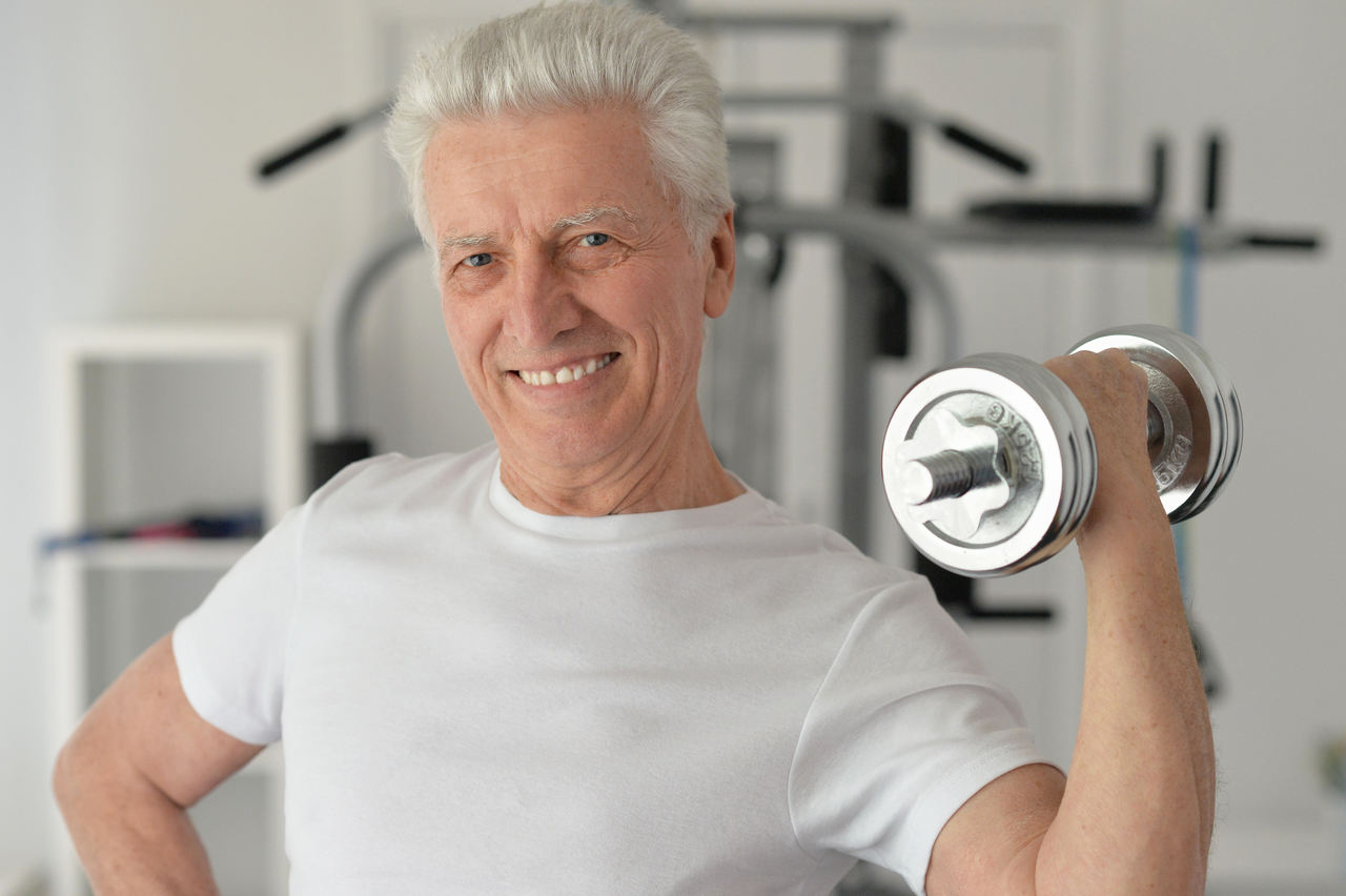 Geriatria Goiânia - Qual a diferença entre osteopenia e osteoporose em idosos?