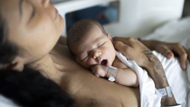 Benefícios da amamentação logo após o parto
