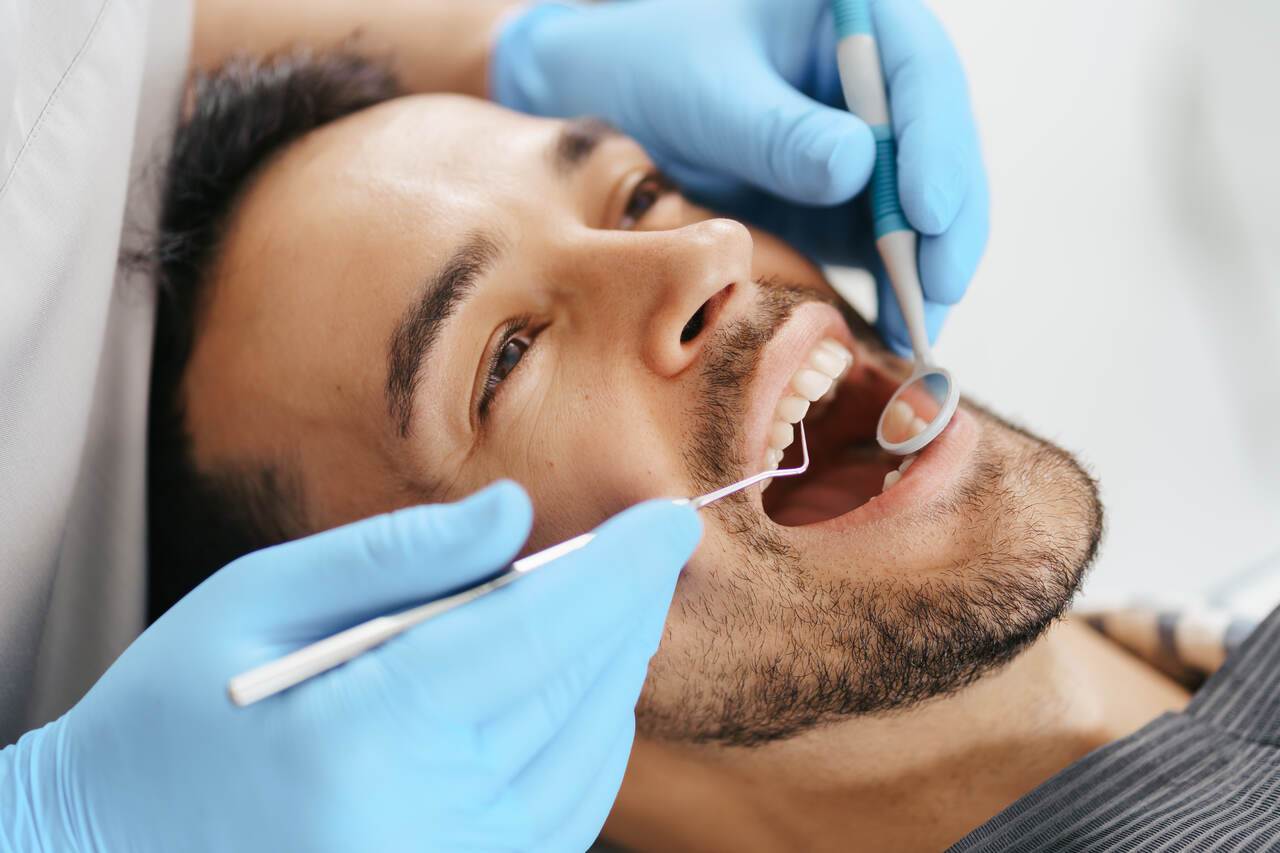 Como saber se preciso trocar as restaurações dos dentes