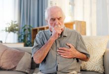 Pneumonia em idosos sintomas diferentes e riscos aumentados exigem atenção redobrada